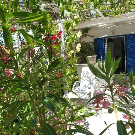 Avlomonasbeach Gæstehus 4*