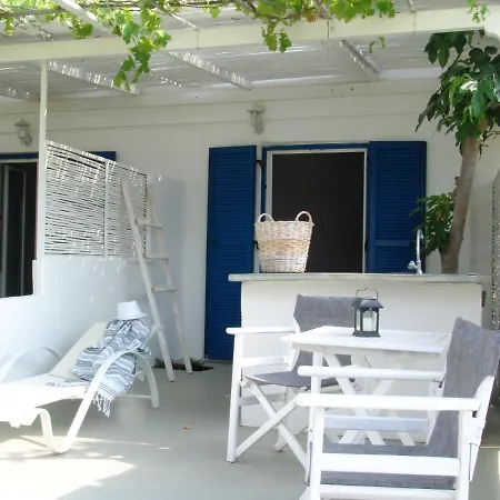 Avlomonasbeach ゲストハウス リバディオン