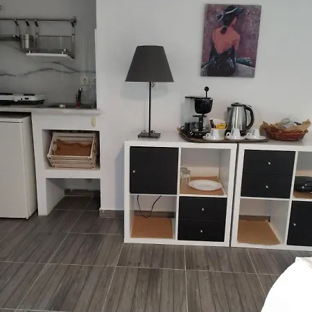 Avlomonasbeach リバディオン