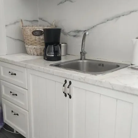 ゲストハウス Avlomonasbeach