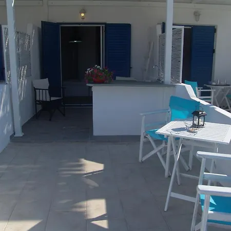 Avlomonasbeach Guest house Livadi (Serifos)