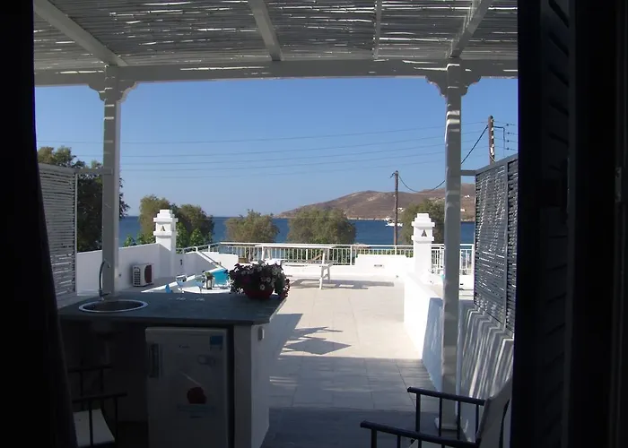 Avlomonasbeach 4* Livadi (Serifos)